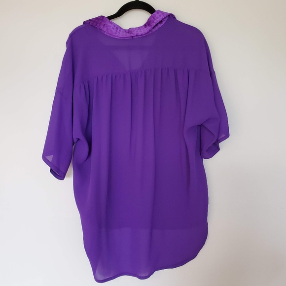 3for$25 Perfection Fit by Roxanne button down top - Picture 5 of 5